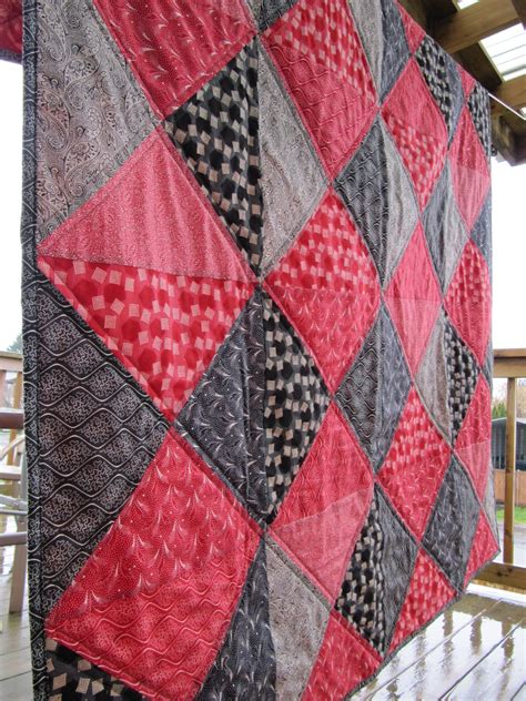 Inspired by Fabric Tutorial TwoColor Quilt
