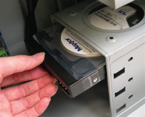 Installing a CD DVD Drive