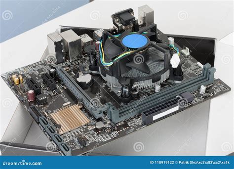 Installing a Chipset Cooler