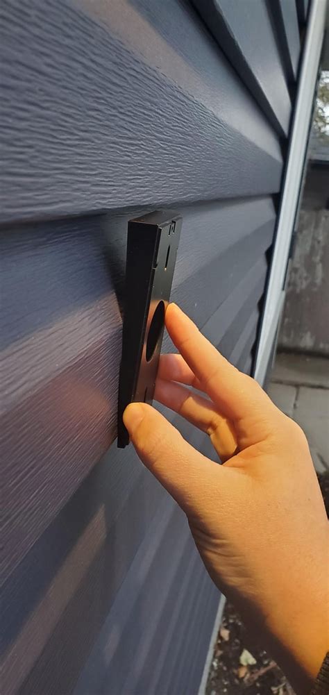 Installing ring on vinyl siding. Use a readily available "mounting block" (from Amazon, Lowes, etc.) to install a Ring 2 doorbell to 4-inch (or 5-inch) siding. The mounting block has a 1-in... 