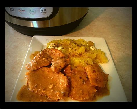 Instant Pot 4 Ingredient Pork Chops & Gravy