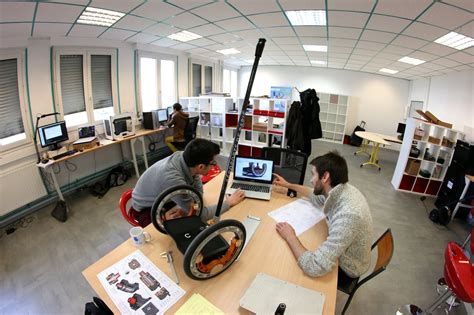 Institut universitaire de technologie de Cachan — Wikipédia