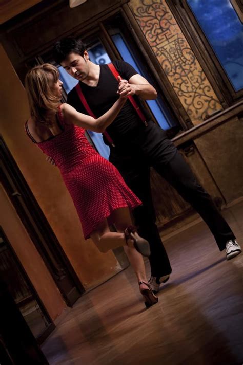 Instruction Ballroom, Salsa, Argentine Tango and Wedding Dance