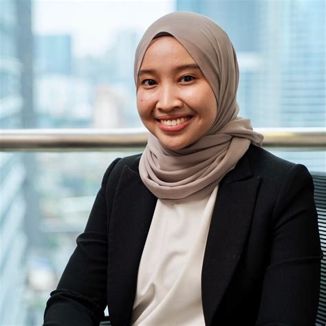 Intan Zurainie Ismail - Senior Associate 3 - EY LinkedIn