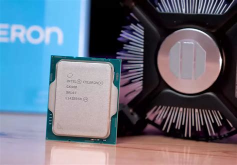 Intel 15th gen. This week, Intel launched more “Raptor Lake Refresh” processors, an update to its 13th-gen architecture for laptops, with the Core HX, as well as eighteen new desktop processors. It’s an ... 