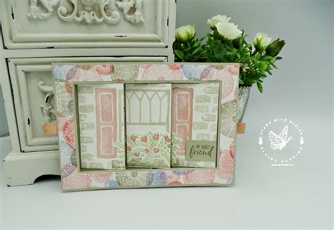 Interactive card with Welcoming Window - Stamp with Elaine