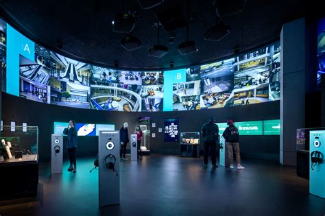 Interactive museum nyc. HERO is an immersive experience and digital museum located at the heart of Rockefeller Center. Within our walls, you will experience sites & sounds unlike anything else in New … 
