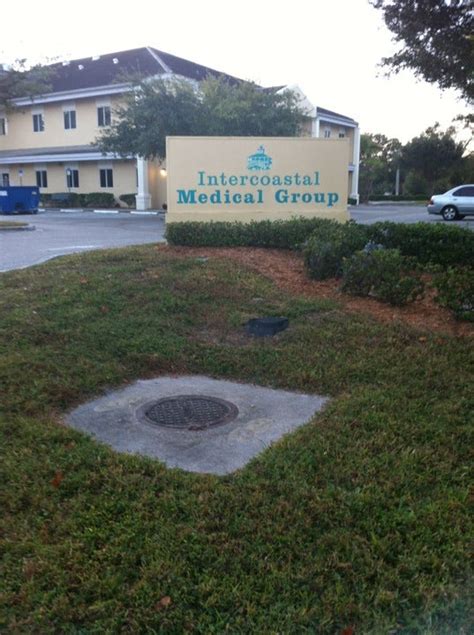 Intercoastal Medical Group is a Group Practice with 1 Location. Currently Intercoastal Medical Group's 20 physicians cover 9 specialty areas of medicine. Mon 8:00 am ... 2881 Hyde Park St . Sarasota, FL 34239 . …. 