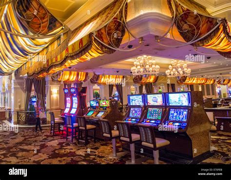 Interior del casino bellagio.