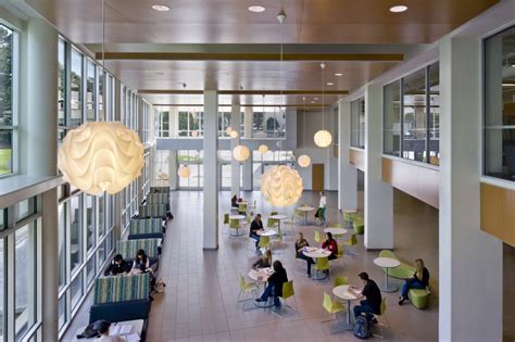 Interior design colleges. Here are some well-known colleges and universities offering strong interior design programs: 1. Parsons School of Design (The New School) - Parsons is highly respected in the design world and offers a top-notch Bachelor of Fine Arts (BFA) in Interior Design program. The curriculum focuses on design theory, technical skills, and hands-on … 