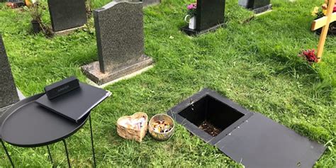 Interment of ashes.  Learn how to plan an interment of ashes ceremony after a ...