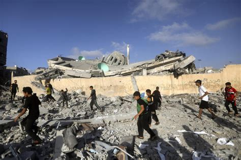 Internet, phone networks collapse in Gaza, threatening to worsen humanitarian crisis