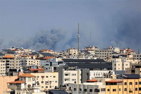 Internet being restored in Gaza; Israel offensive continues