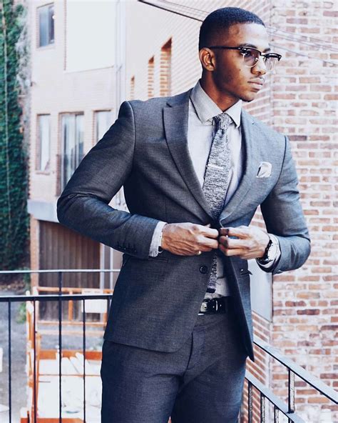 Interview suit. 3. Wear what you feel comfortable in. Another important aspect of choosing what to wear to an interview is ensuring you feel comfortable in what you decide on. If … 