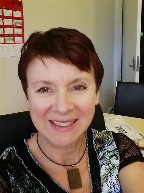 Interview with PLOS ONE Academic Editor Dee Carter EveryONE