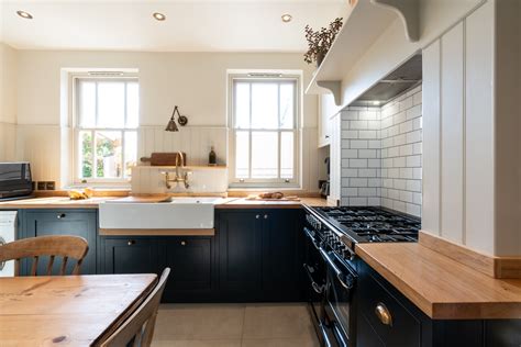 Introducing Dark Colours in the Kitchen from Farrow & Ball