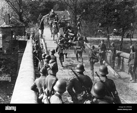 Invasion of poland 1939 Stock Photos and Images - Alamy