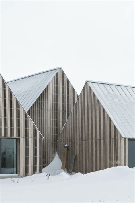 Inventive Minimalist Architecture: A Quebec Vacation House …