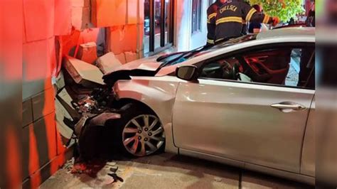 Investigation underway after driver slams into hotel in Chelsea