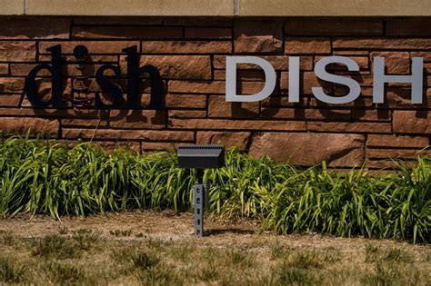 Investors abandon ship on DISH Network after shares plunge to 25-year low