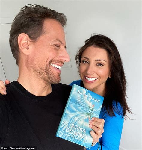 Ioan Gruffudd is all smiles in rare snap with his …