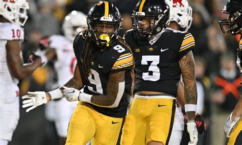 Iowa Football: Hawkeye Bowl Projections - Iowa Digital News