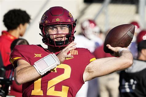 Iowa St QB Dekkers accused of betting on Cyclones sports, charged with tampering in gambling probe
