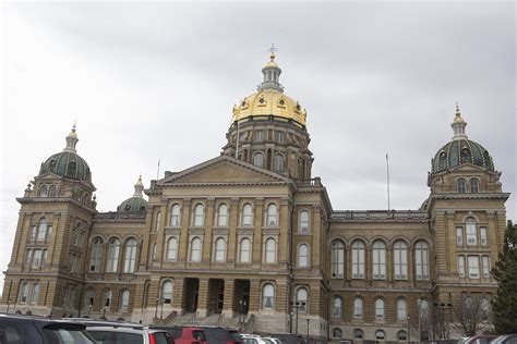 Iowa budget surplus should be utilized - The Daily Iowan