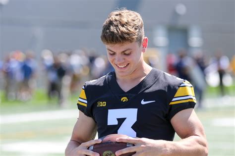 Iowa’s 3.8 yards per play are the best in FBS since Alabama in 2011. The final game week of the 2022 season is upon us, so HawkeyeInsider took the time to analyze the depth chart. Let's dive .... 
