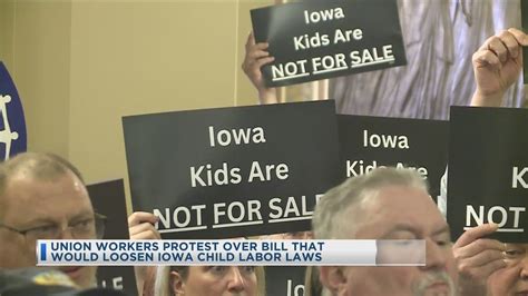Iowa governor signs bill loosening child labor laws