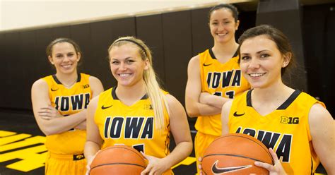 Iowa hawkeye womens. Name Height Weight Class Hometown High School Previous School; Alexandra Baudhuin: 5-3: 130 lbs. Fifth Year: Coppell, Texas 