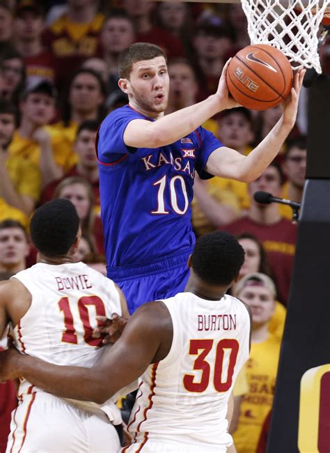 Jan 11, 2022 · The No. 16 Iowa State Cyclones (13-2, 1-2 Big 12) and No. 10 Kansas Jayhawks (12-2, 1-1) lock horns and match wits for a ranked tussle in Lawrence, Kan. The Big 12 skirmish at Allen Fieldhouse is scheduled for an 8 p.m. ET tip-off. . 