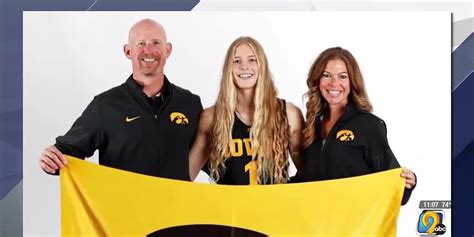 Iowa womensbasketball. Iowa women's basketball star sophomore Hannah Stuelke didn't play in the second half of Saturday's NCAA Tournament victory over Holy Cross, leading Hawkeye fans … 
