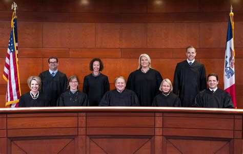 Iowacourts.gob. Iowa Judicial Branch: https://www.iowacourts.gov/. Iowa Courts: https://www.iowacourts.state.ia.us. 