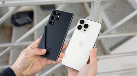 Iphone 14 pro max vs samsung s23 ultra. Feb 2, 2023 · Between the two devices, the Galaxy S23 Ultra has a higher starting price, which we'd say is because it comes with more storage to boot — 256GB compared to … 