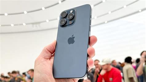 8 thg 10, 2023 ... However, supply chain issues and high demand have led to delivery delays, with the iPhone 15 Pro Max's delivery timeline extending to as long as .... 