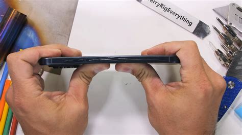 Iphone 15 durability. Apple's iPhone 15 Pro Max doesn't appear to be as durable as it's advertised. The device has failed the durability test conducted by popular tech YouTuber JerryRigEverything , becoming the first ... 