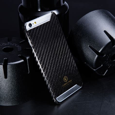 Iphone 7 karbon fiber kılıf