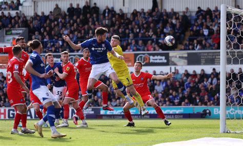 Ipswich Town vs. Wycombe Wanderers - Football Match …