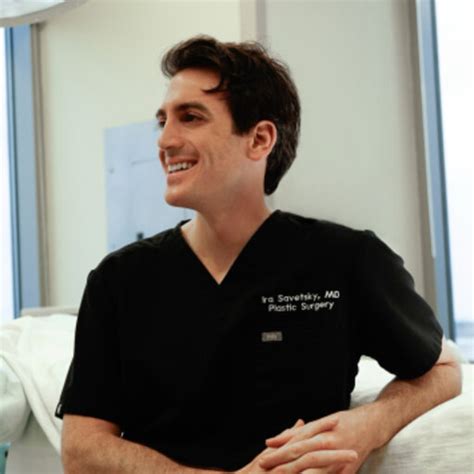 Ira savetsky. Dr. Ira Savetsky is a board-certified and fellowship-trained plastic surgeon native to New York. Along with an exceptional medical team, Dr. Savetsky is committed to providing the highest quality service to all patients so that they can achieve their cosmetic goals. The practice provides a safe, private, professional, and relaxing environment ... 