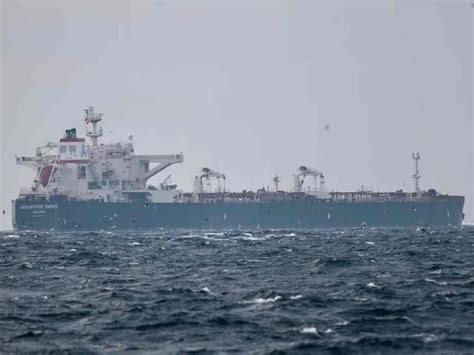 Iran’s navy seizes oil tanker near Oman, heading for Houston