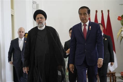 Iranian leader visits Indonesia to deepen economic ties amid global geopolitical challenges