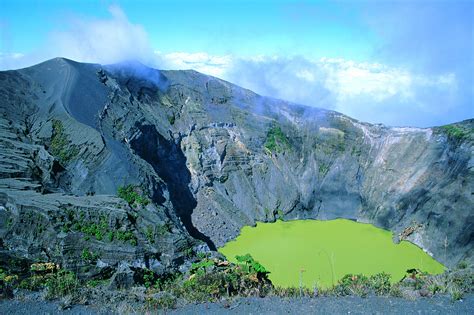 Irazu Volcano & National Park in Irazu, Costa Rica