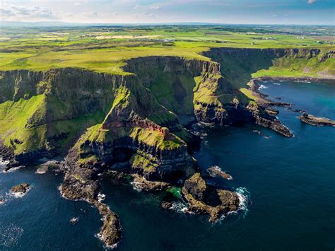 Irelandvacation. Ireland Tours from one of the best Ireland tour companies. Quality Ireland vacations at fair prices including Ireland bus tours, self drive tours, Castle vacations, rail tours or private tours of Ireland. 