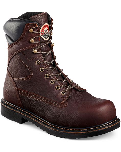This rugged steel toe work boot from Irish Setter boasts a comfor