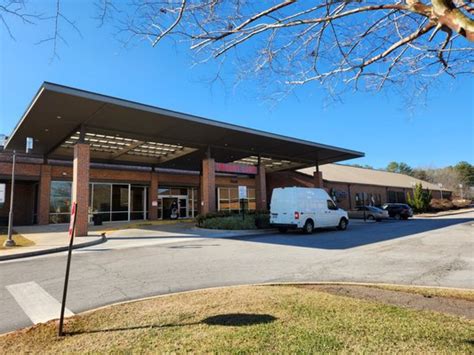  7.3 miles away from Lexington Medical Center Irmo Convenient, quick, and affordable, Veritas Health Group is proud to serve Lexington, SC. If you believe your life is at risk, please call 911 or go to the Emergency Room; however, our urgent care center can typically handle all… read more 