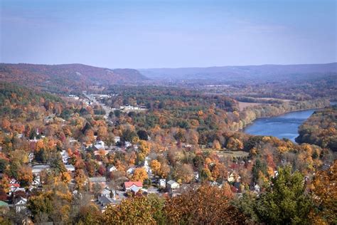 Iron mountain funeral homes.  Howard, 80 of Iron Mountain Mich.  Learn More Read Eric...