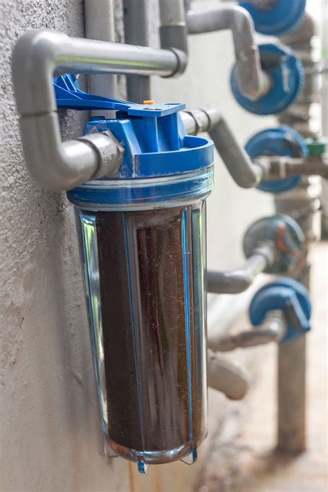 Iron water filters. The WGB22BM whole house filtration system is an ideal "point of entry" filtration system for cleaning up well water. Unlike "point of use" systems (like reverse osmosis systems) that are installed to supply water to a specific faucet, the WGB22BM filters your water from the source. This means water from every … 