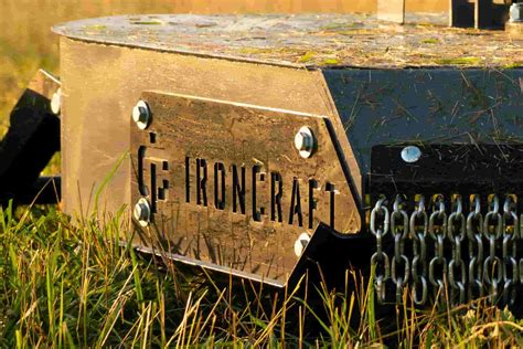 Ironcraft - The shape of the grapple makes it easy to roll debris into tight places. A single grapple or two independent grapples are available. We use American-made cylinders, rated at 4,000 psi, to handle the toughest jobs. Our re-designed Standard Duty Grapple Rakes are constructed from 3/8th AR400 Steel and are rated for machines with 35-60 HP.
