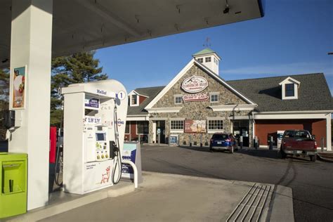 Joe's Gas in East Taunton, MA. Carries Regular, Midgrade, Premium, Diesel. Has Offers Cash Discount, C-Store, Pay At Pump, Restaurant, Restrooms, Air Pump, ATM, Lotto, Beer, Wine. ... Irving 1.23mi 37. 47 ... This gas station is my favorite to go to, love the staff they always have great things to say to me.. 